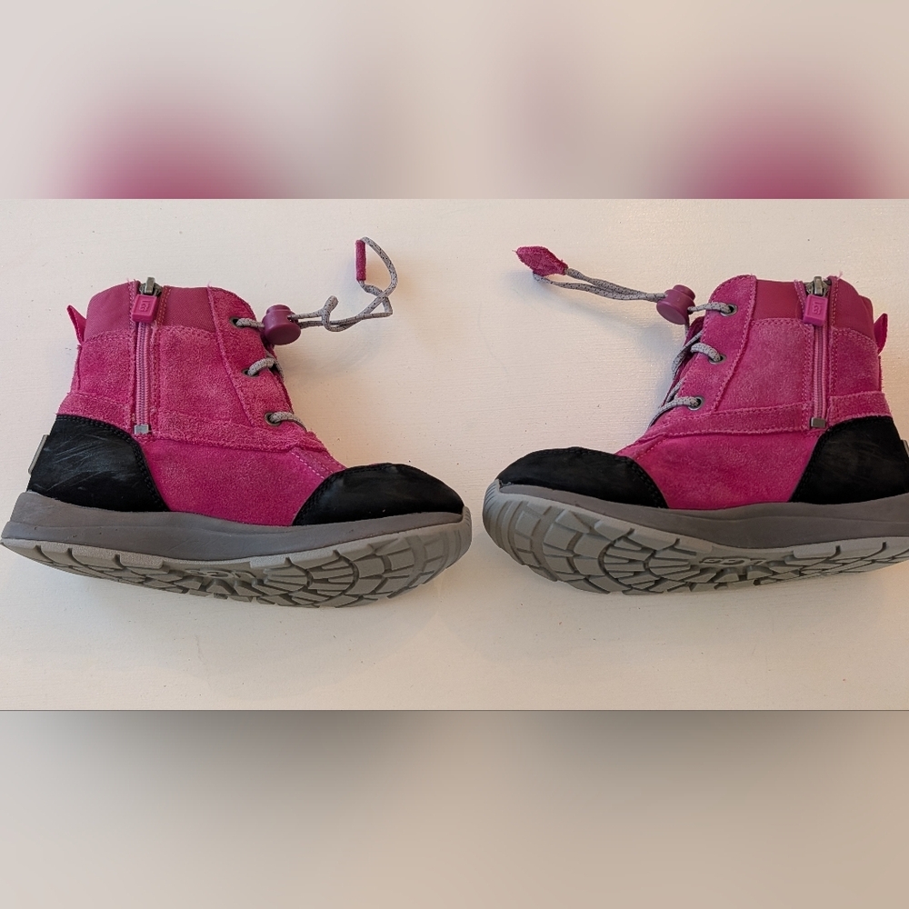 Girl's Ugg Pink Leather Suede Snow Boots Size 13 - Picture 5 of 9